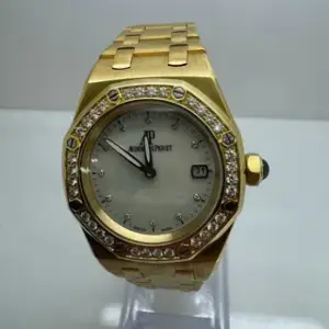 Audemars Piguet Audemars Piguet Royal Oak Lady 67601BA 33mm Yellow gold and Diamond