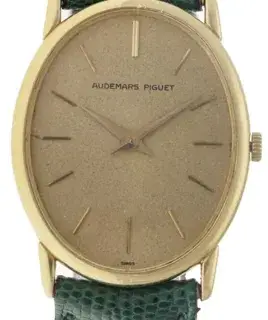 Audemars Piguet Audemars Piguet Ultra-thin E3008 27mm Yellow gold Golden