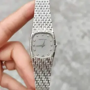 Audemars Piguet Audemars Piguet Millenary 77200 21mm White gold Gray