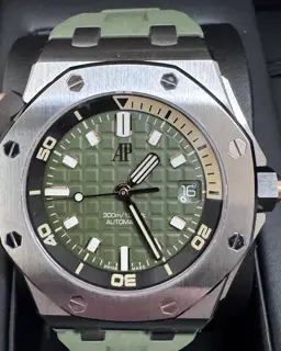 Audemars Piguet Audemars Piguet Royal Oak Offshore Diver 15720ST.OO.A052CA.01 42mm Stainless steel Green