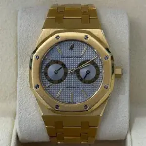 Audemars Piguet Audemars Piguet Royal Oak Day-Date 25572BA.OO.0789BA.01 36mm Yellow gold Champagne