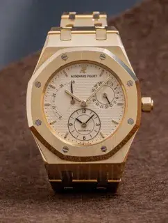 Audemars Piguet Audemars Piguet Royal Oak 25730BA 36mm Yellow gold White