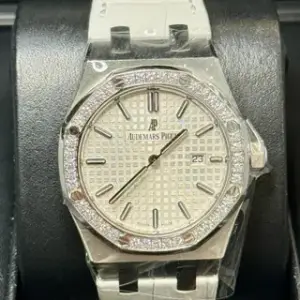 Audemars Piguet Audemars Piguet Royal Oak Lady 67651ST.ZZ.D011CR.01 OAK 33mm Stainless steel Silver