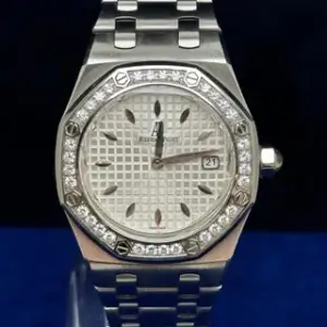 Audemars Piguet Audemars Piguet Royal Oak Lady 67601ST.ZZ.D012CR.02 33mm Stainless steel Silver