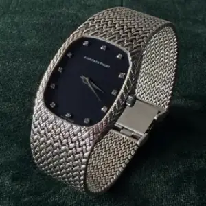 Audemars Piguet Audemars Piguet Cobra 14126BC 26mm White gold Blue