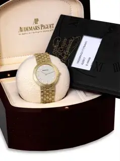 Audemars Piguet Audemars Piguet Classic 15026BA 33mm Yellow gold Cream