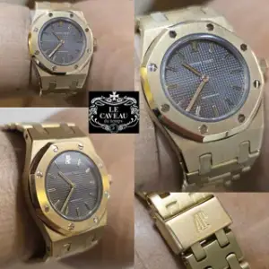 Audemars Piguet Audemars Piguet Royal Oak Lady 30mm Yellow gold Gray