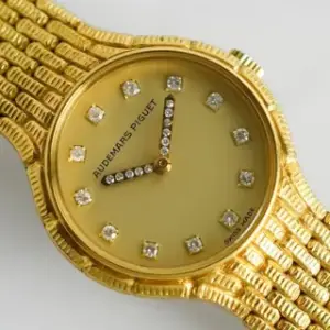 Audemars Piguet Audemars Piguet Cobra 21.5mm Yellow gold Champagne