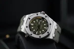 Audemars Piguet Audemars Piguet Royal Oak Offshore Diver 15720ST.OO.A052CA.01 42mm Stainless steel Green