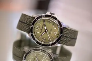 Bell & Ross BR V2-92 Military Green