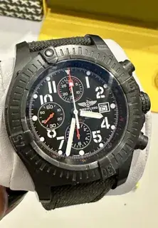 Breitling Breitling Avenger M13370 Stainless steel Black