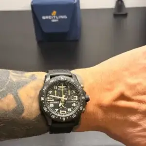 Breitling Breitling Endurance Pro X82310A71B1S1 44mm Carbon fiber Black