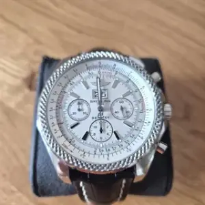 Breitling Breitling Bentley A44362 48mm Stainless steel White