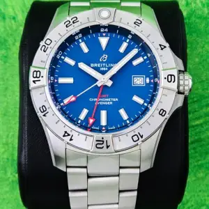 Breitling Breitling AvengerAutomatic GMT 44mm Blue dial on Bracelet Ref A32320 - Complete set 2024