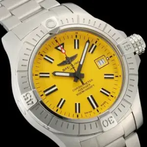 Breitling Breitling Avenger A17319 45mm Stainless steel Yellow