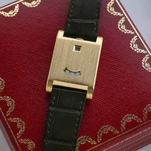 Cartier Tank à Guichets
