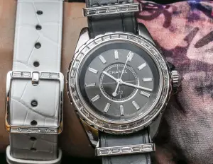 Chanel J12 G10