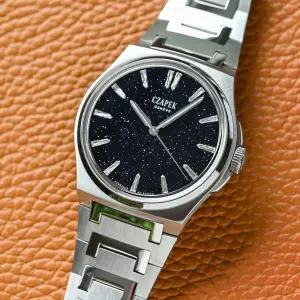 Czapek Antarctique Polar Sky and Flying Diamonds