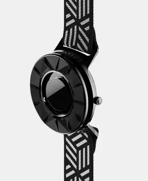 Eone Apex Salas Element Black - Medium