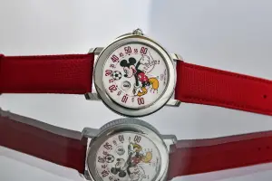 Gérald Genta Arena Bi-Retrograde Mickey Mouse Playing Football