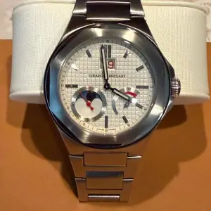 Girard-Perregaux Girard Perregaux LaureatoEvo 3