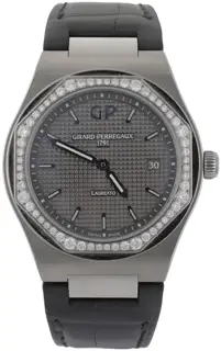 Girard-Perregaux Girard-Perregaux Laureato 80189D11A231-CB6A 34mm Stainless steel Gray