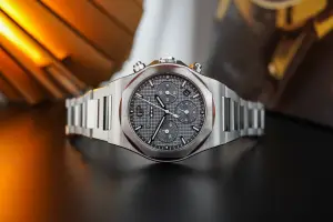 Girard-Perregaux Laureato Chronograph Ti49