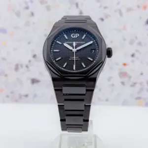 Girard-Perregaux Girard-Perregaux Laureato 81010-32-631-32A 42mm Ceramic Black