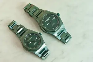 Girard-Perregaux Laureato Green Ceramic Aston Martin Editions