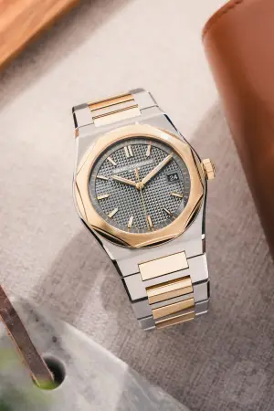 Girard-Perregaux Laureato Fifty, Price & Market Data