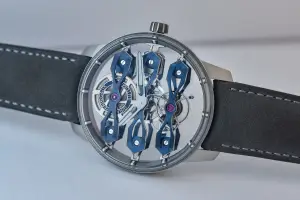 Girard-Perregaux Tourbillon with Three Flying Bridges Bucherer BLUE