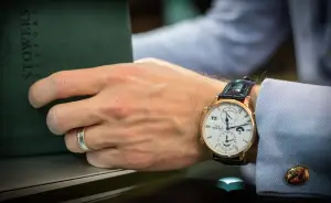 Glashütte Original Senator Cosmopolite, Price & Market Data