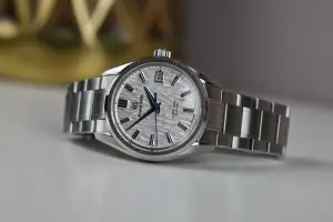 Grand Seiko Hi-Beat SLGH005 “White Birch”