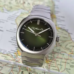 H. Moser & Cie. Streamliner Centre Seconds Matrix Green