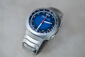 H. Moser & Cie Streamliner Flyback Chronograph Funky Blue