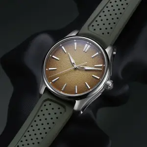 H. Moser & Cie Pioneer Centre Seconds Amber Sand