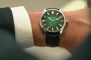 H. Moser & Cie. Pioneer Centre Seconds Cosmic Green