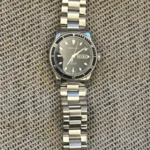 Hamilton Hamilton Jazzmaster Seaview H375650 42mm Stainless steel Black