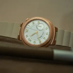 Hermès Cut Le Temps Suspendu