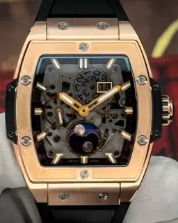 Hublot Hublot Spirit of Big Bang 647.OX.1138.RX 42mm Yellow gold