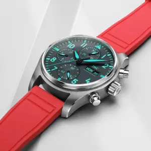 IWC Schaffhausen Pilot’s Watch Chronograph 41 Mercedes-AMG Petronas Miami Pink Edition