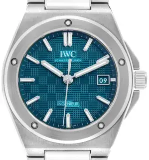 IWC IWC Ingenieur IW328903 40mm Stainless steel Green, Price & Market Data
