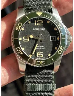 Longines Longines HydroConquest L3.781.4.05.2 41mm Stainless steel Black
