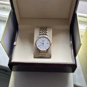 Longines Longines Elegant L49105127 39mm Yellow gold and Stainless steel White