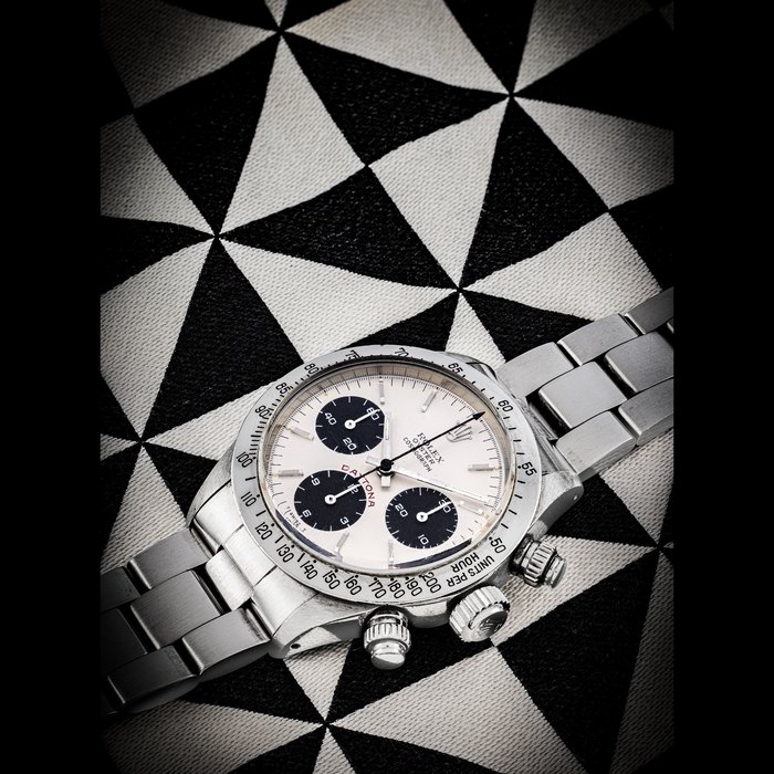 ROLEX. A RARE STAINLESS STEEL CHRONOGRAPH WRISTWATCH WITH BRACELET DAYTONA MODEL, “BIG RED”, REF. 6265, CASE NO. 6’126’520