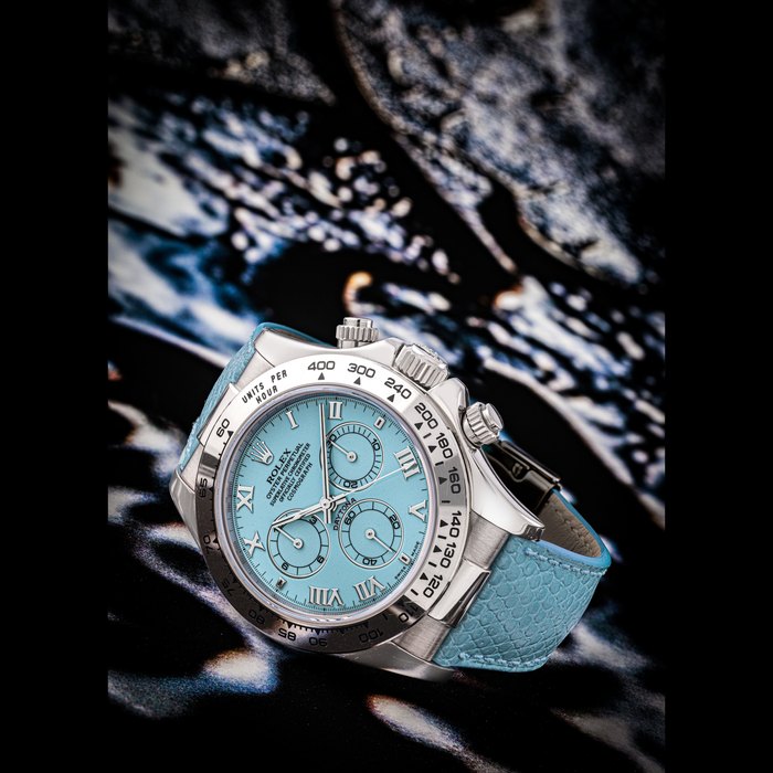 ROLEX. AN ATTRACTIVE 18K WHITE GOLD AUTOMATIC CHRONOGRAPH WRISTWATCH WITH TURQUOISE CHRYSOPRASE DIAL DAYTONA “BEACH” MODEL, REF. 116519, CASE NO. Y738908