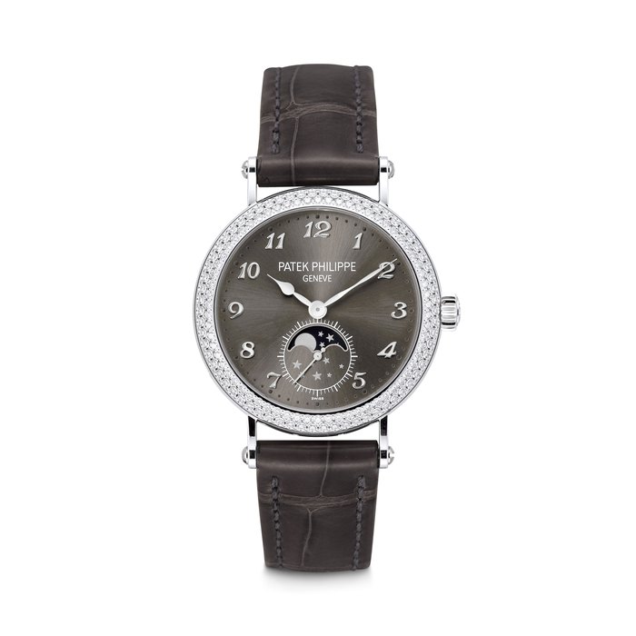 PATEK PHILIPPE. A VERY RARE AND ATTRACTIVE 18K WHITE GOLD AND DIAMOND-SET LADY’S LIMITED EDITION WRISTWATCH WITH MOON PHASES, MADE FOR PATEK PHILIPPE GRAND EXHIBITION "WATCH ART" TOKYO 2023 REF. 7121/200G-010, MOVEMENT NO. 7’539’761, CASE NO. 6’564’047, CIRCA 2024