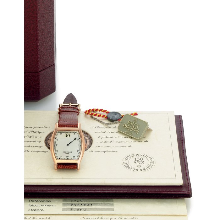 PATEK PHILIPPE. A FINE LIMITED EDITION 18K PINK GOLD JUMP HOUR ANNIVERSARY WRISTWATCH SIGNED PATEK PHILIPPE, GENEVE, JUMP HOUR MODEL, MOVEMENT NO. 752901, CASE NO. 2864814, REF. 3969, MANUFACTURE IN 1989