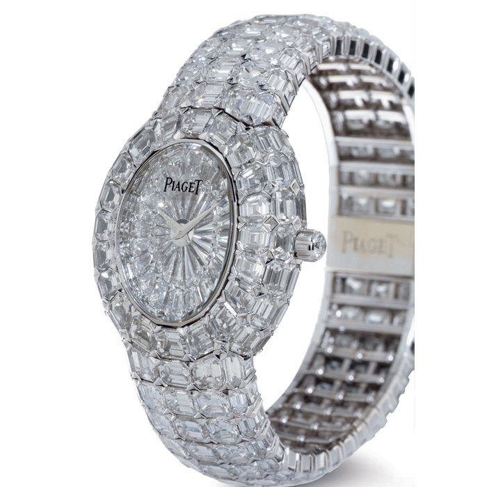 PIAGET. AN EXTREMELY RARE AND SUPERLATIVE 18K WHITE GOLD AND DIAMOND WRISTWATCH WITH BRACELET SIGNED PIAGET, KANTHARA, MOVEMENT NO. 9501651, CASE NOS. 40080 H90 AND 664189, REF. GOA19599, MANUFACTURED IN 1999