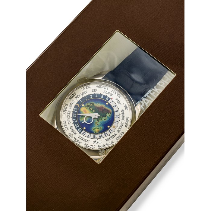 PATEK PHILIPPE, DOUBLE SEALED REF. 5131G-010 MOVEMENT NO. 5'841'729, CASE NO. 6'018'483